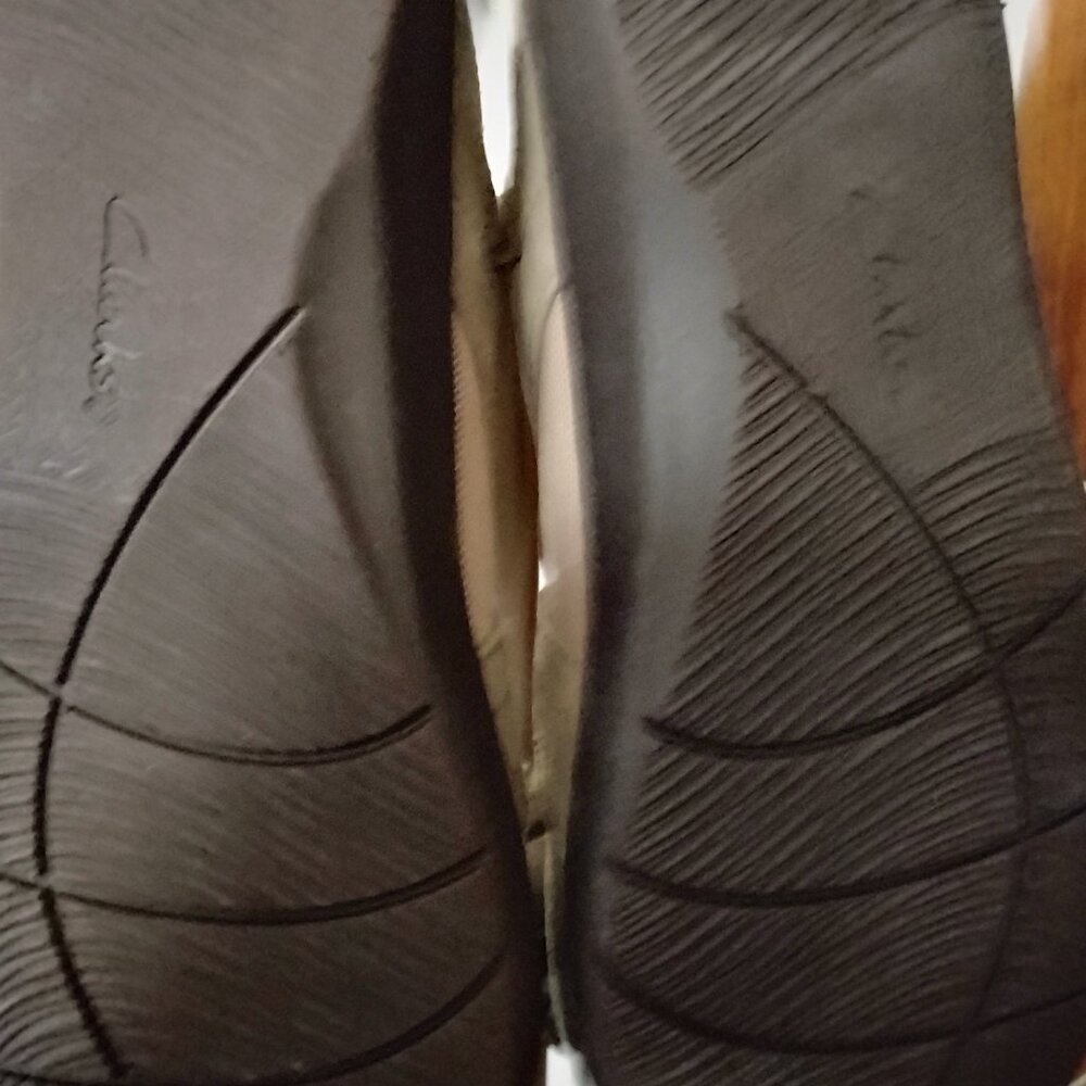 Clarks sueded mary jane style cloudsteppers sz 8 - Picture 4 of 4